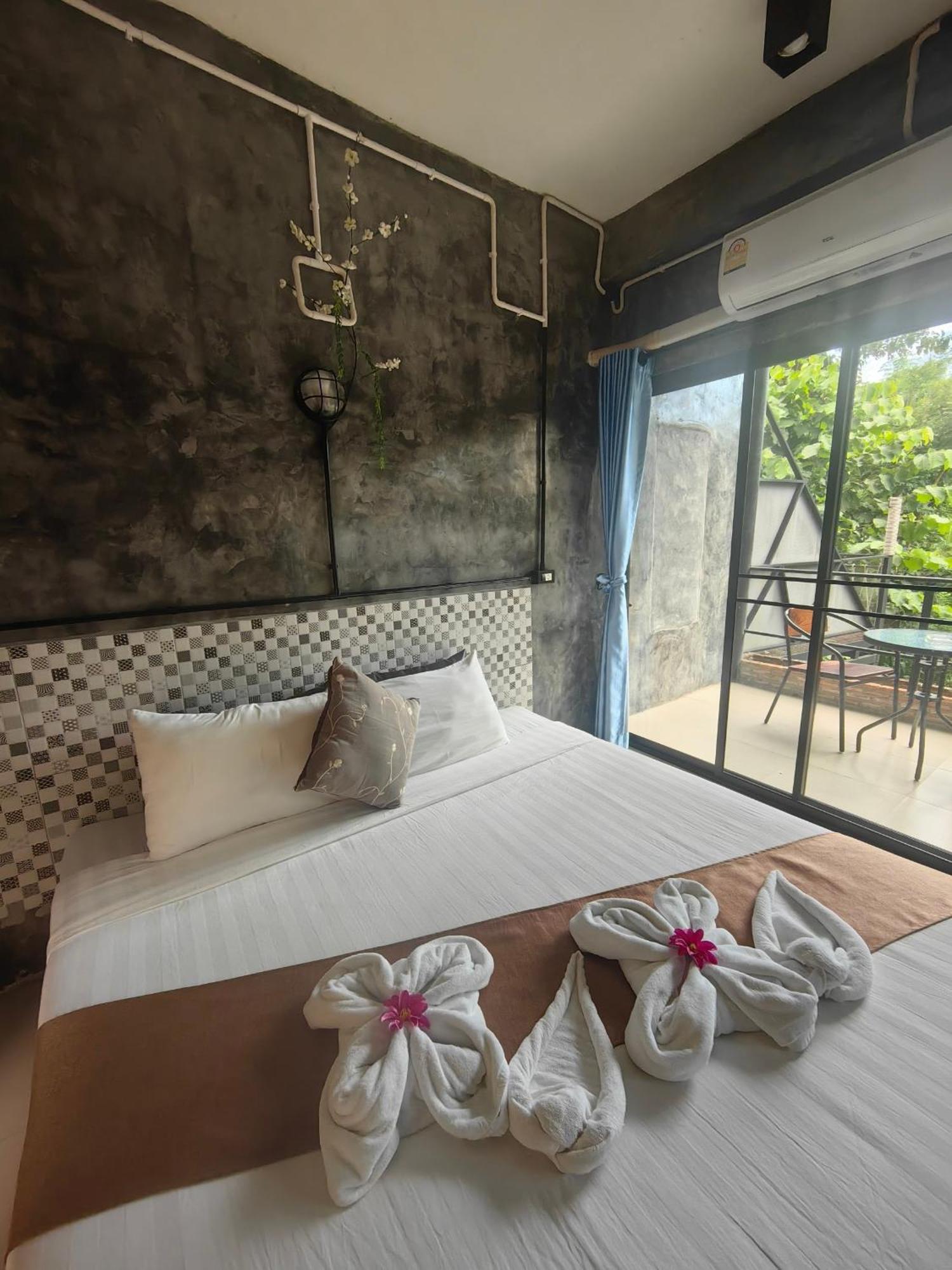 Keeree Loft Resort Thong Pha Phum Exterior foto
